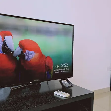 Апартаменти White Petals *