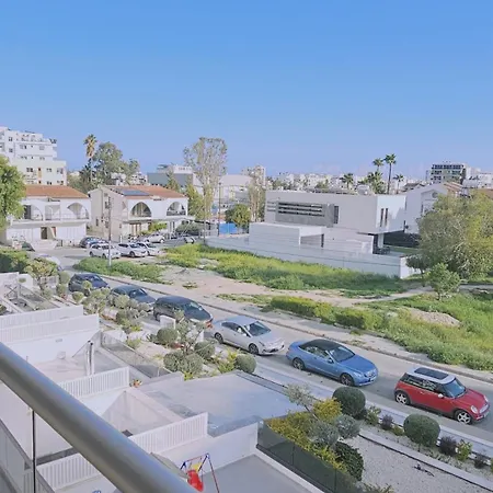 White Petals 公寓 拉纳卡