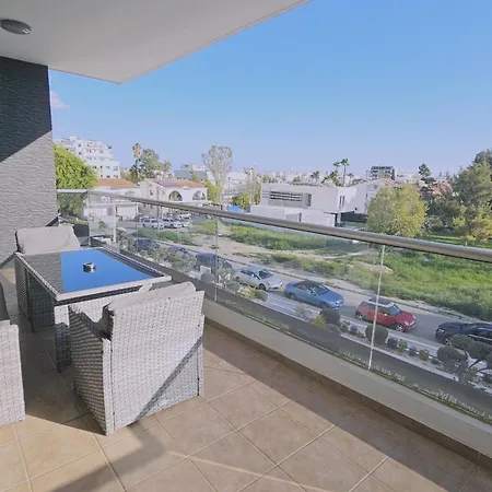 White Petals 拉纳卡